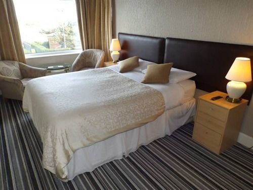 Oyo The Sun Hotel 3*