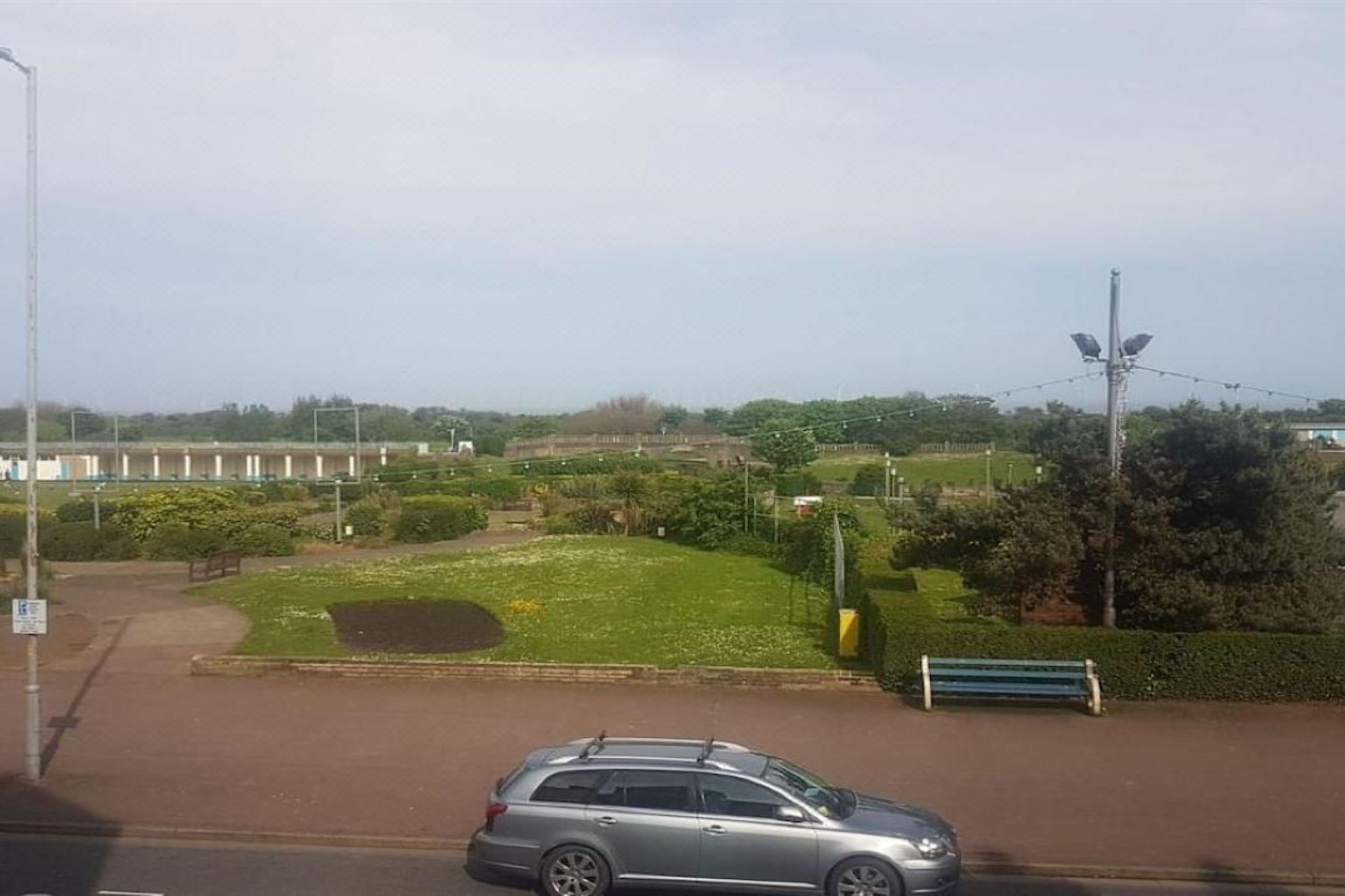Oyo The Sun Hotel 3*