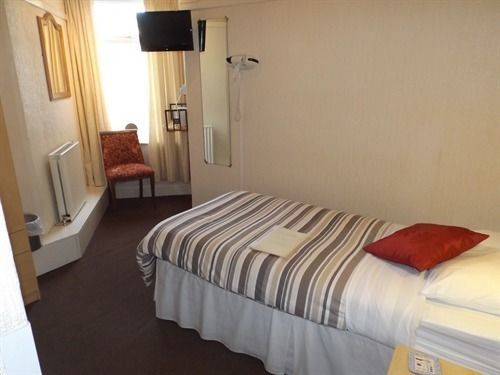 Hotel Oyo The Sun 3*